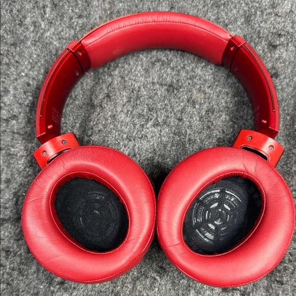 Sony Vibrant Red Over-Ear Headphones MDR-XB950BT Bluetooth - Picture 8 of 14
